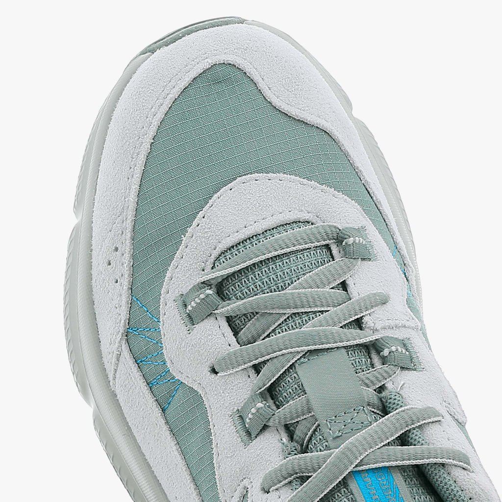 UA W CHARGED VERSSET 2