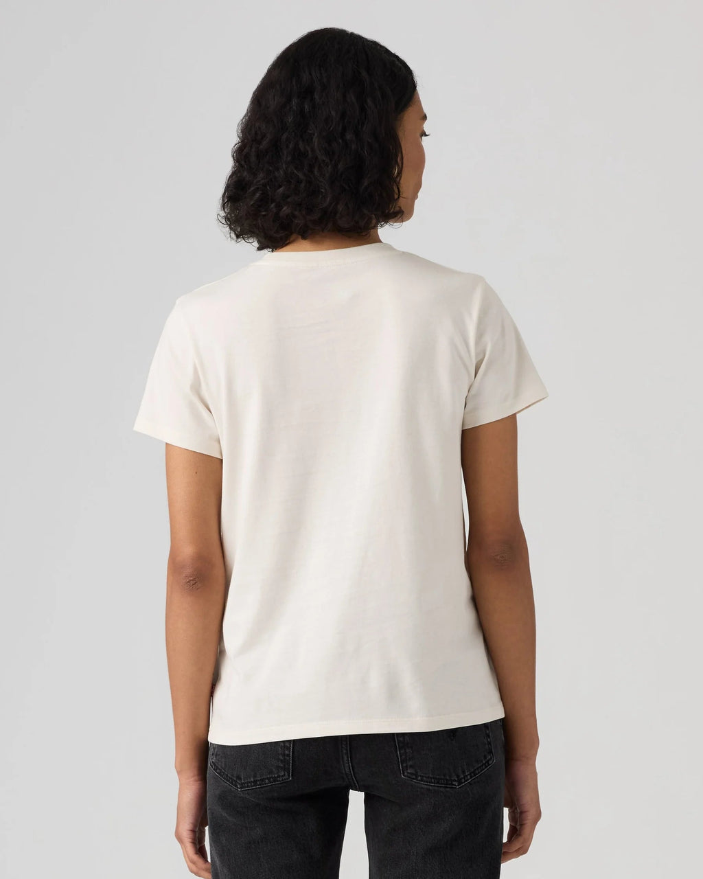 THE PERFECT TEE LEVI