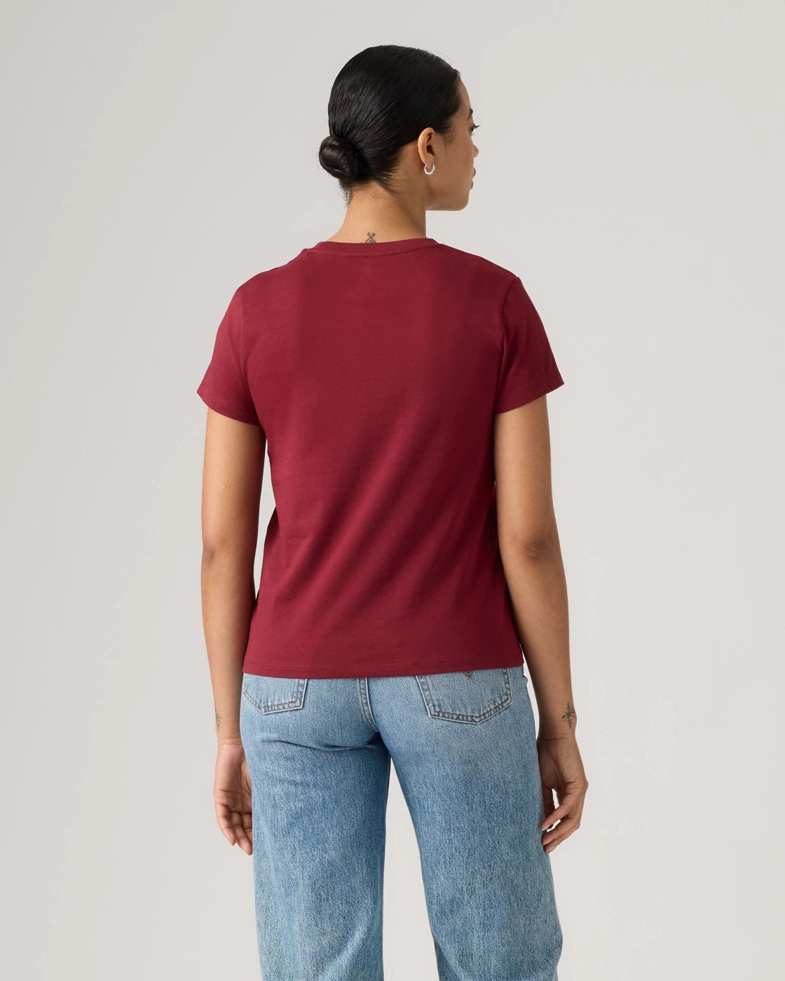 THE PERFECT TEE EMB